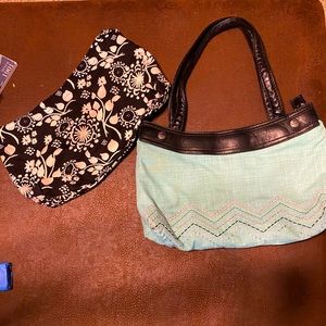 Thirty-One Changeable Purse with Extra Cover